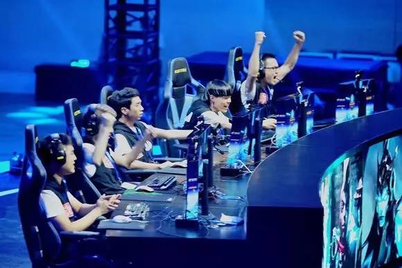 sausol 试训加入 CPH Wolves