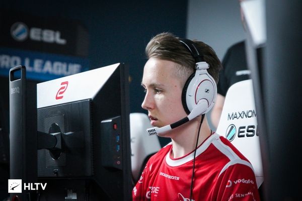 StarLadder StarSeries Fall 2025 小组赛将在线举行